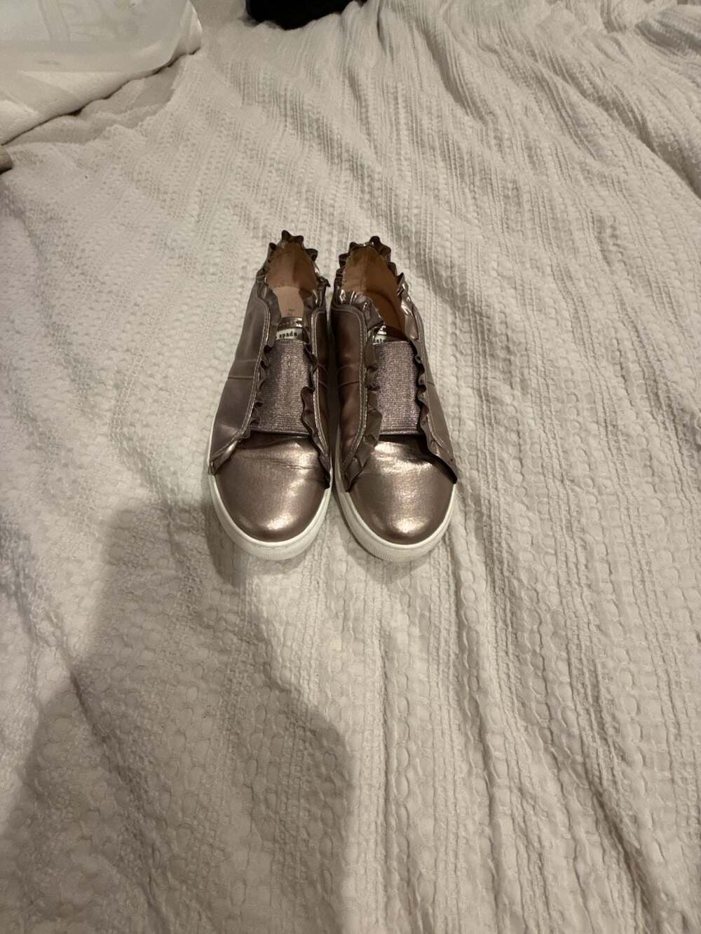 Kate Spade Lance Sneaker Size 6.5M Bronze Ruffle